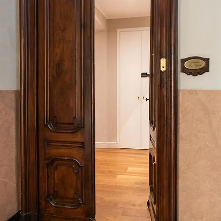 Lejlighed Domus San Carlo- Luxury In Turin's Heart *