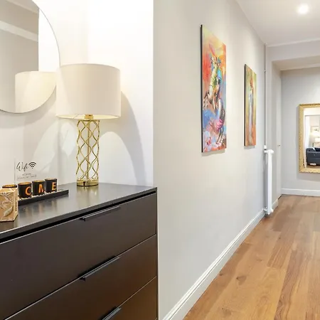 Lejlighed Domus San Carlo- Luxury In Turin's Heart