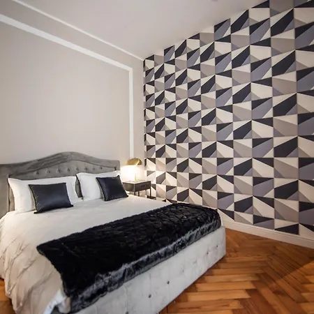 Domus San Carlo- Luxury In Turin's Heart טורינו